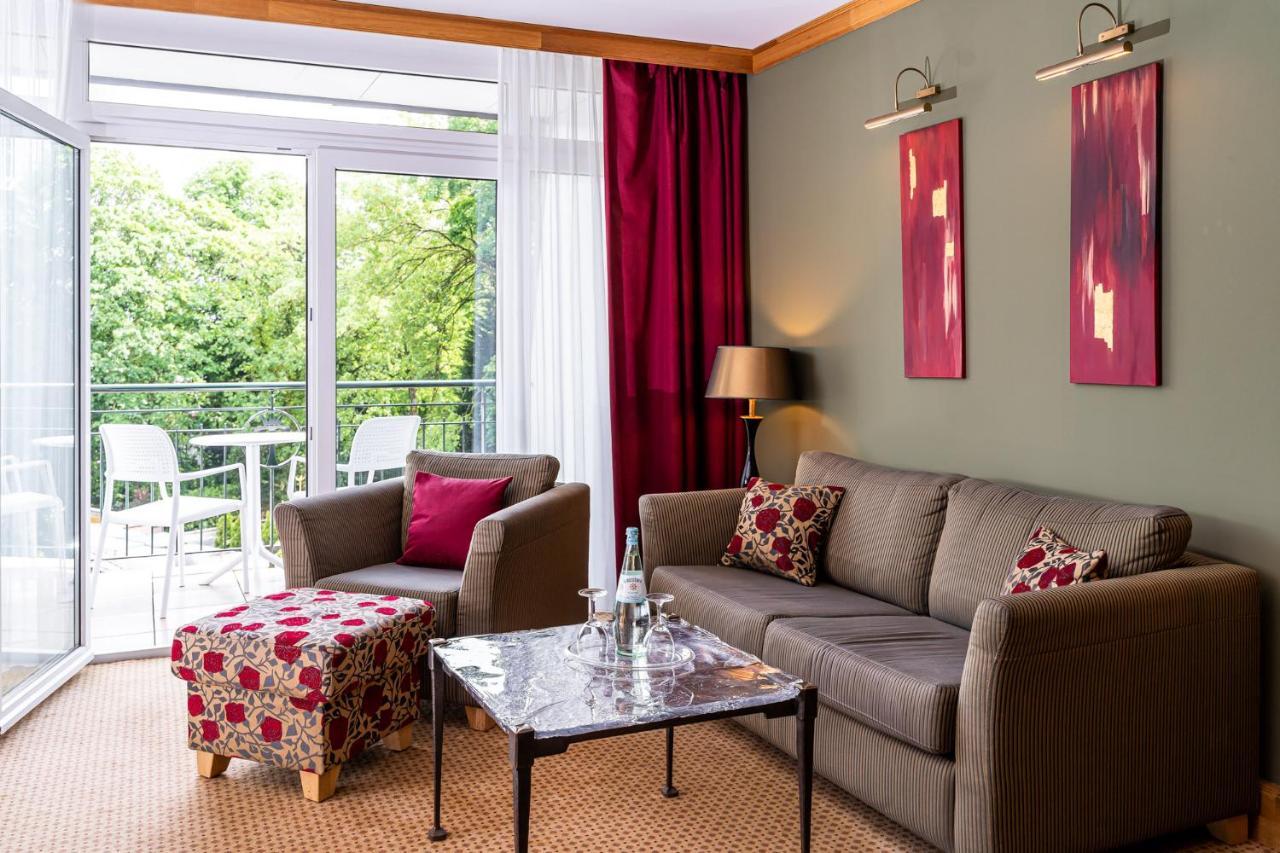 Waldhotel Tannenhaeuschen Везель Экстерьер фото