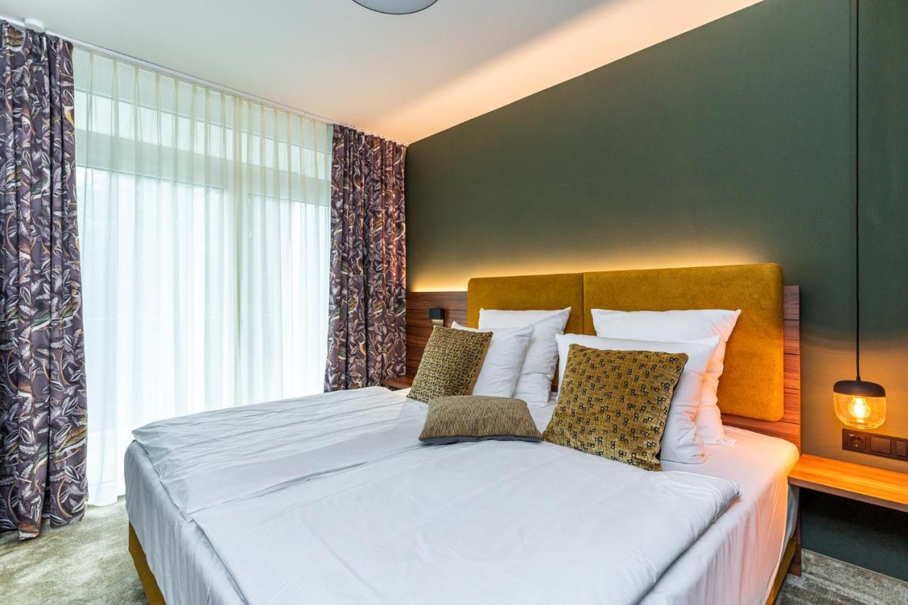 Waldhotel Tannenhaeuschen Везель Экстерьер фото