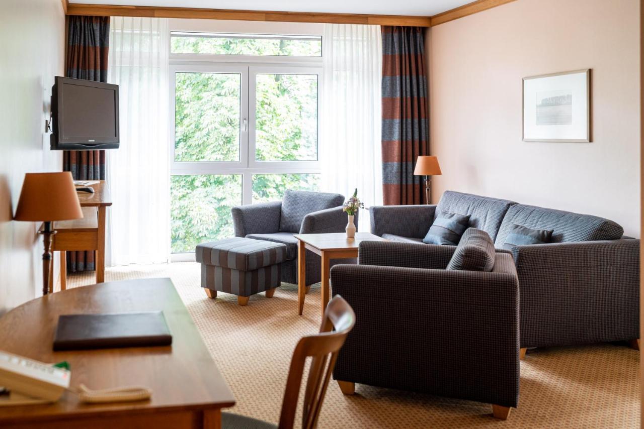 Waldhotel Tannenhaeuschen Везель Экстерьер фото